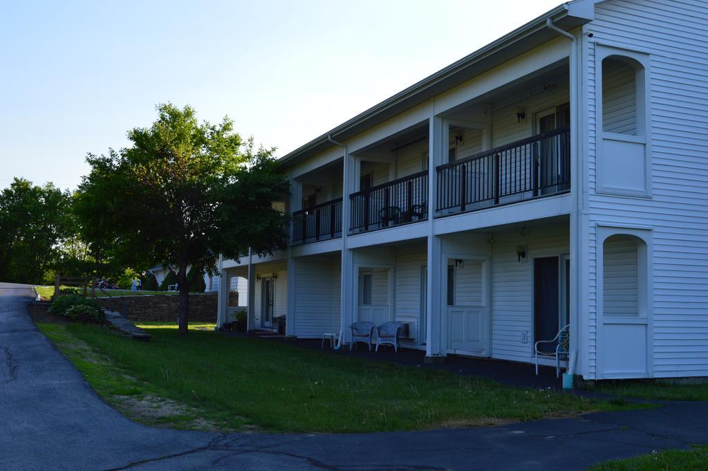 New World Inn Barre Exterior photo